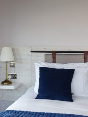 Gallery Image - Heading to @tasteofdublin this weekend ? 

Book a last-minute stay at @wellingtonhoteltemplebar , we are less than 2km from the event and the perfect base to enjoy sunny Dublin and all the delicious bites! ☀️🍷🍴

#dublin #tasteofdublin #weekendplans