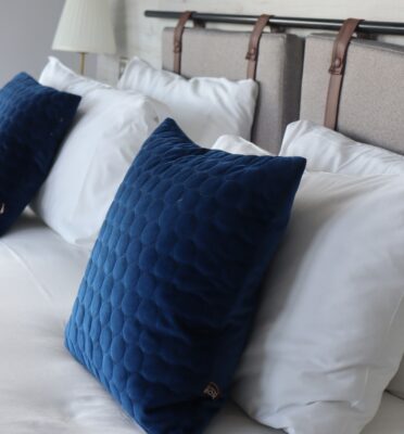 Gallery Image - Dublin just got a new vibe✨

Say hello to The Wellington Hotel , affordable stays, Temple Bar location, & majorly comfy🛌